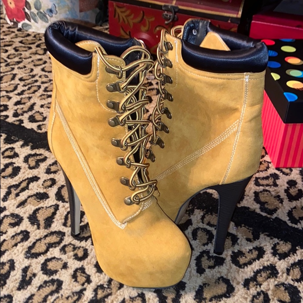 Stiletto boots